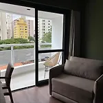 Charmoso E Decorado